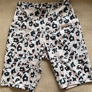Cleo Harper Tour Bike Shorts Leopard Wild SG